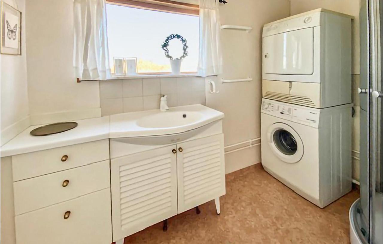 Gorgeous Home In Harloesa With Wifi Harlosa Exterior foto